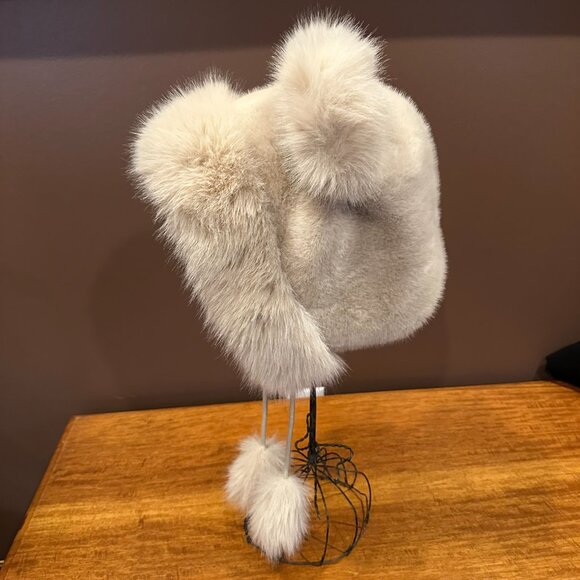 Women's Fluffy Faux Fur Tan Hat with Ears and Pom Pom Ties Very Soft - Picture 5 of 8